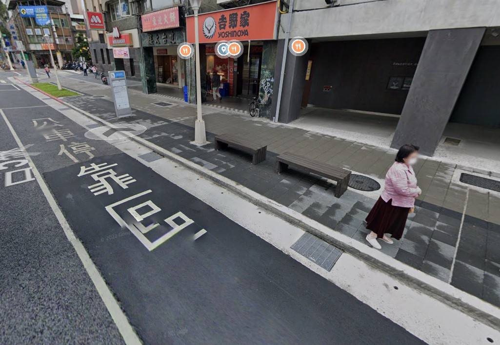     Huashan Cultural and Creative Park (Zhongxiao East Road)